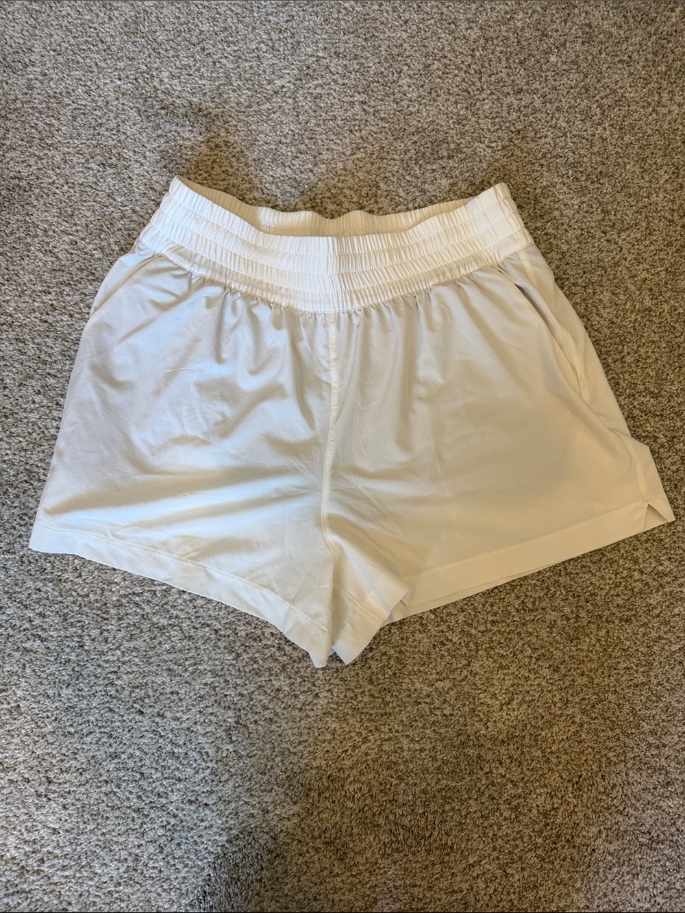 Athleta White High Rise Weekender Run Shorts